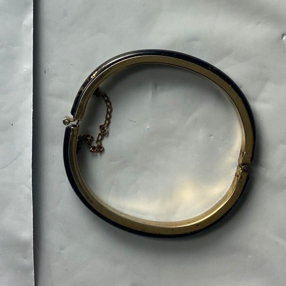 Vintage Gold Tone Bangle Bracelet Hinged Clasp Charm Holder Women's Jewelry